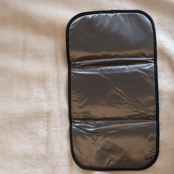 NWOT Ju Ju Be changing pad - Picture 2 of 3